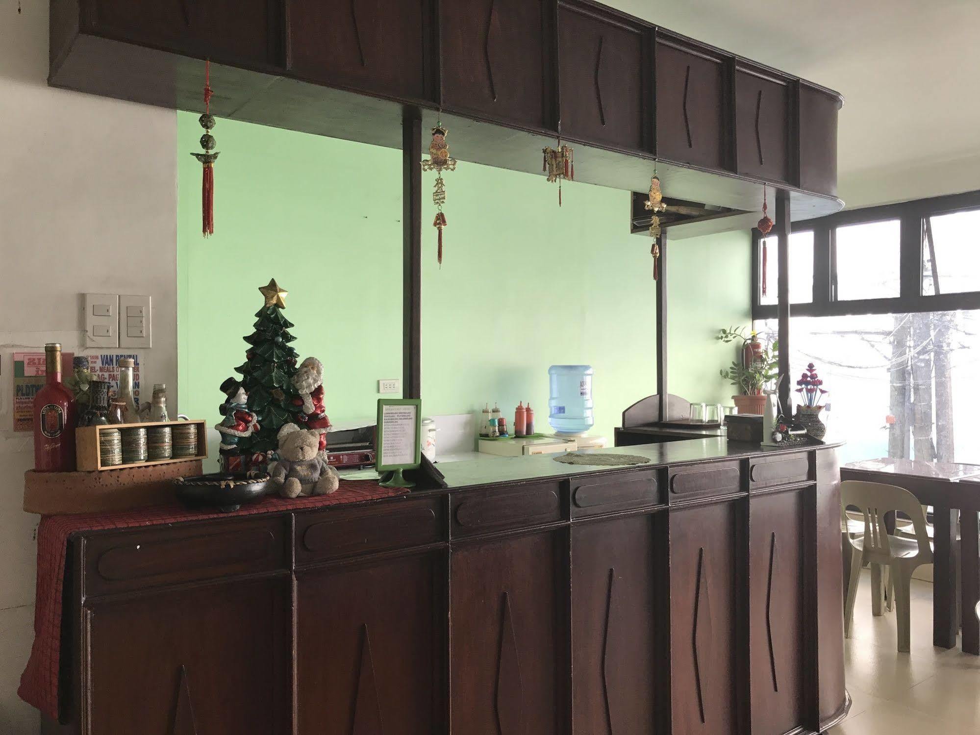 Ziur Inn Laoag Esterno foto