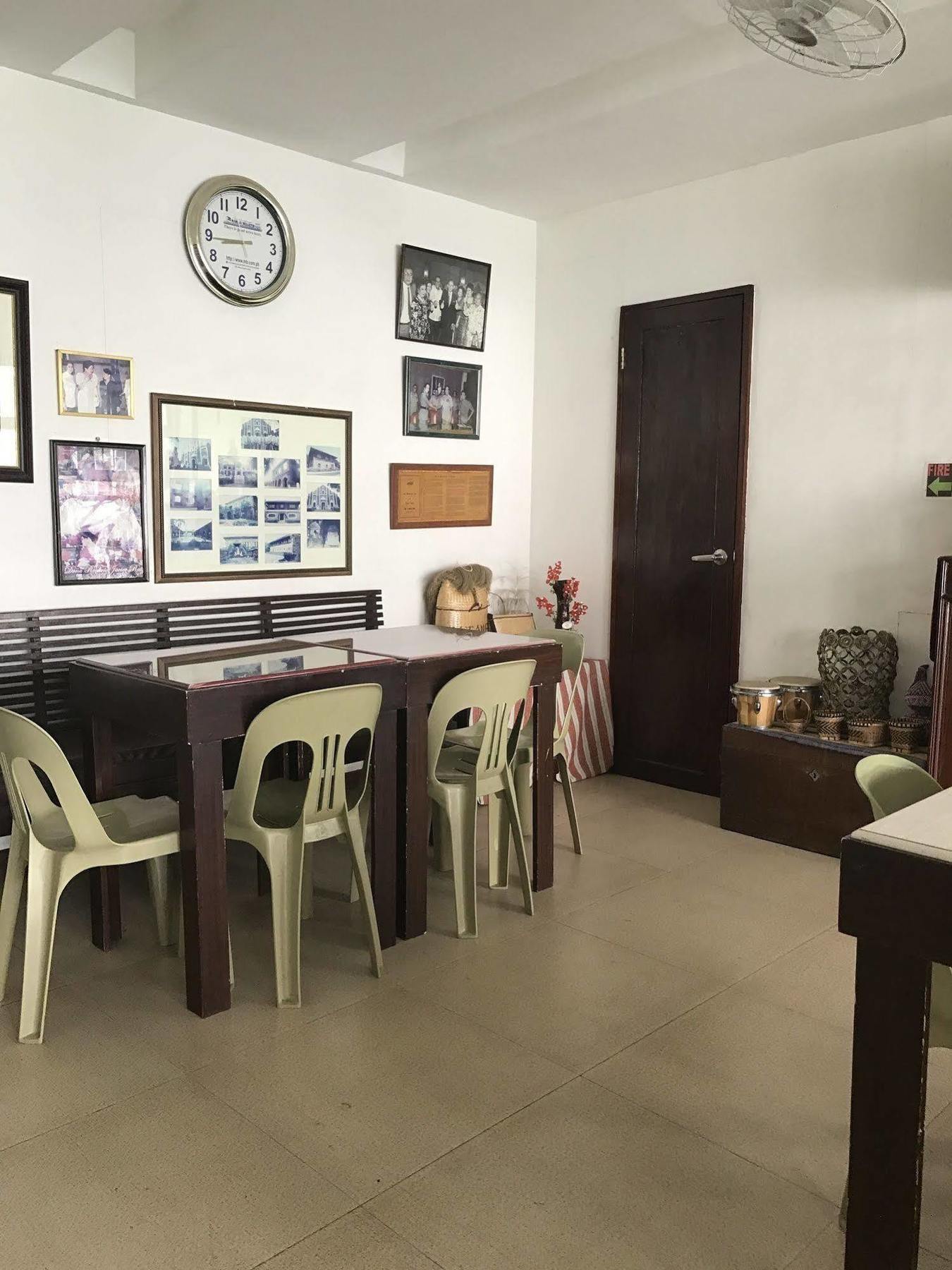 Ziur Inn Laoag Esterno foto